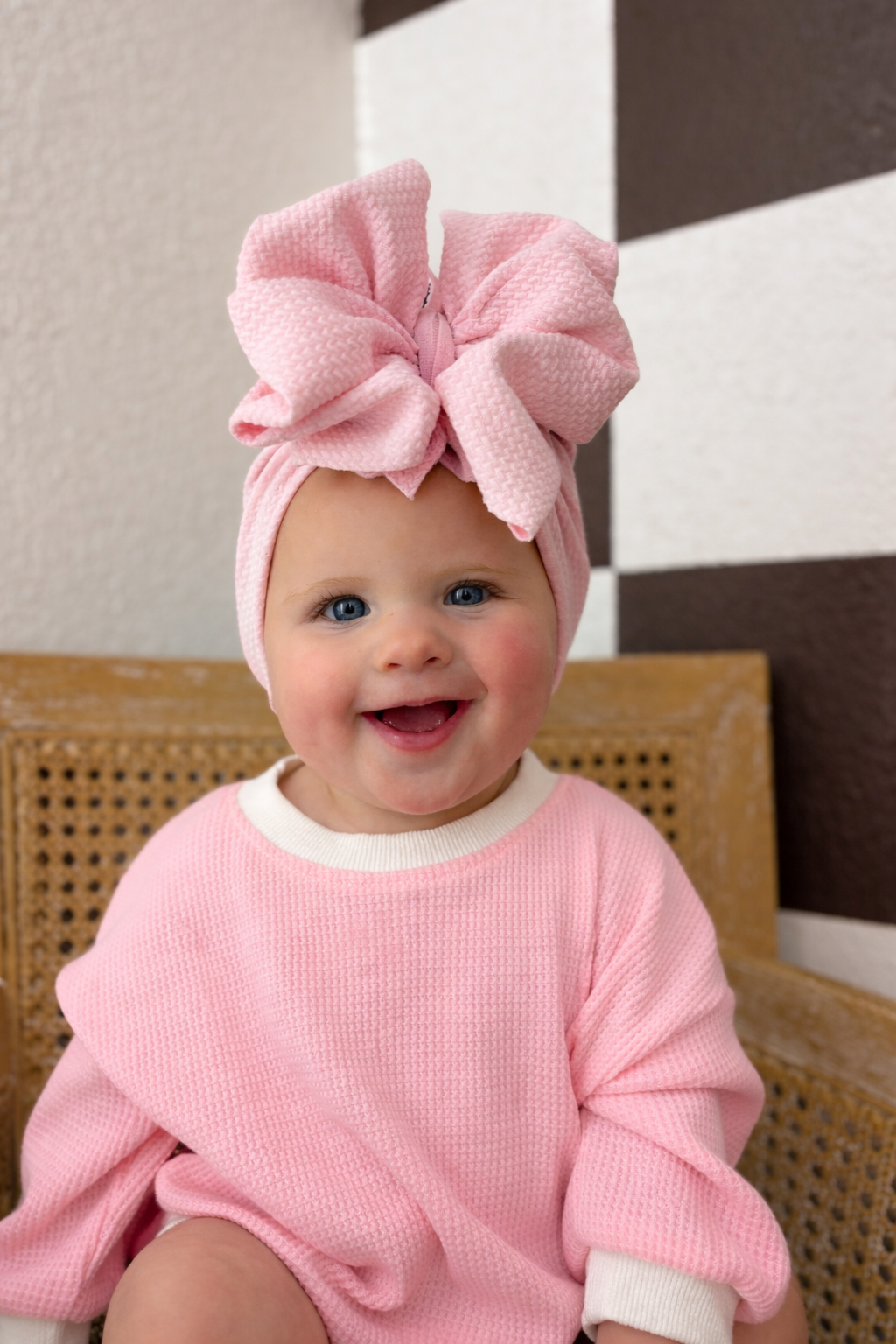 Light pink bow