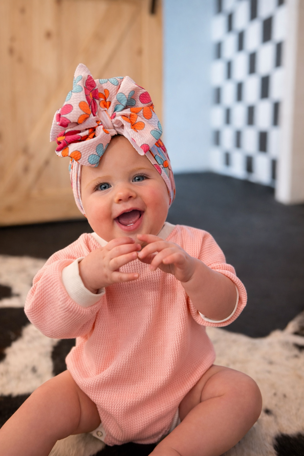RETRO FLOWER BOW