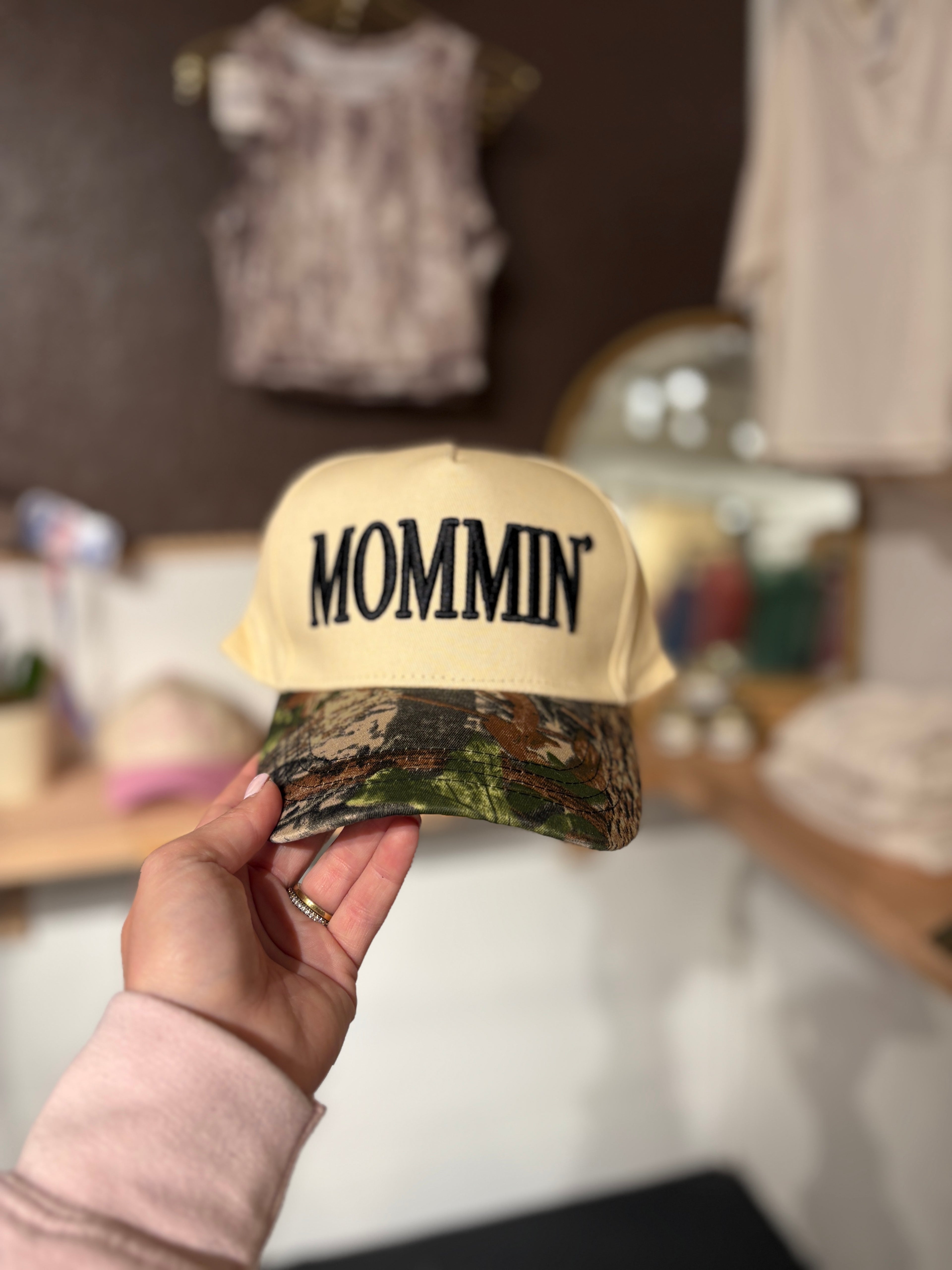 CAMO MOMMIN HAT