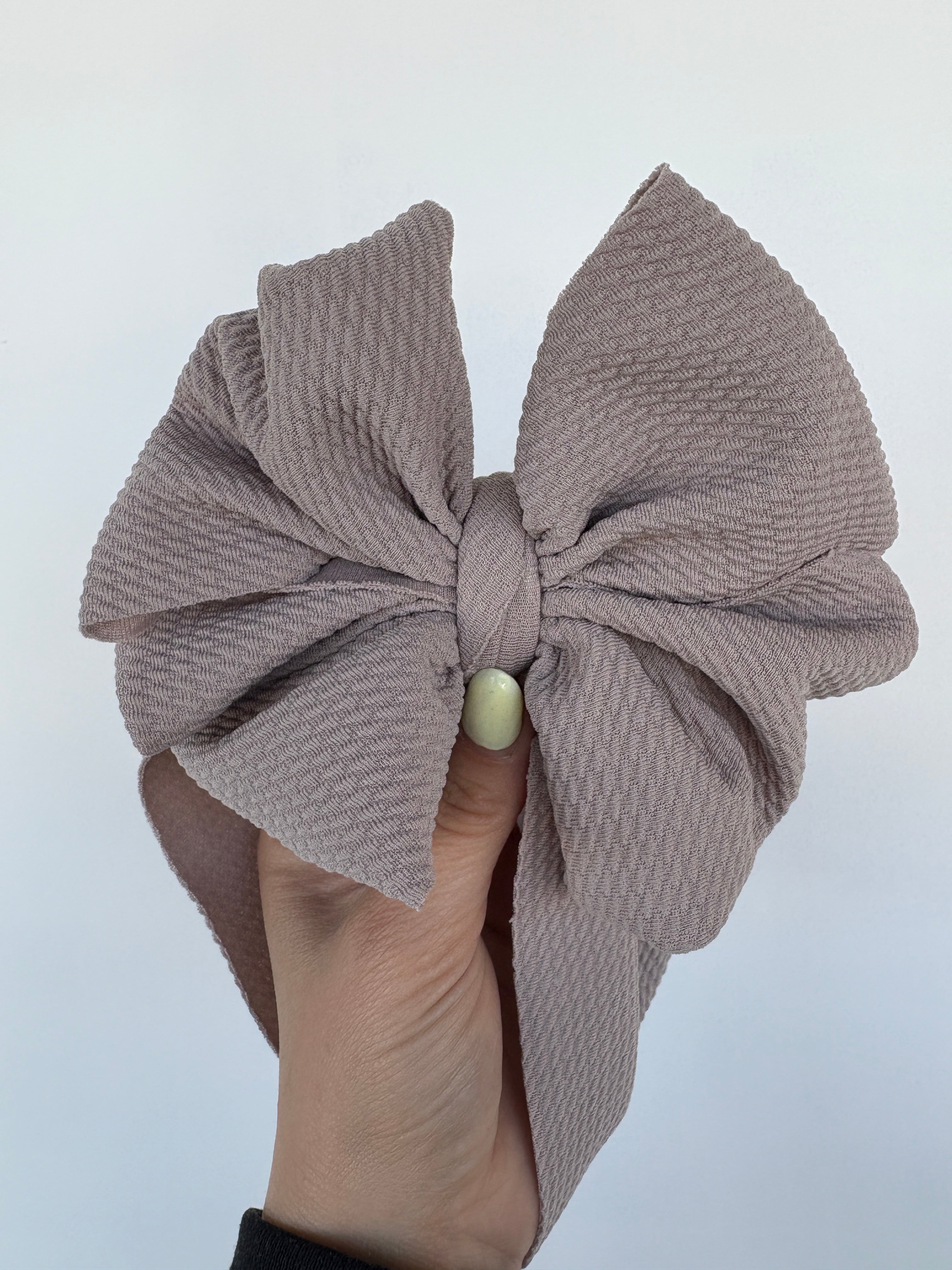 Taupe bow